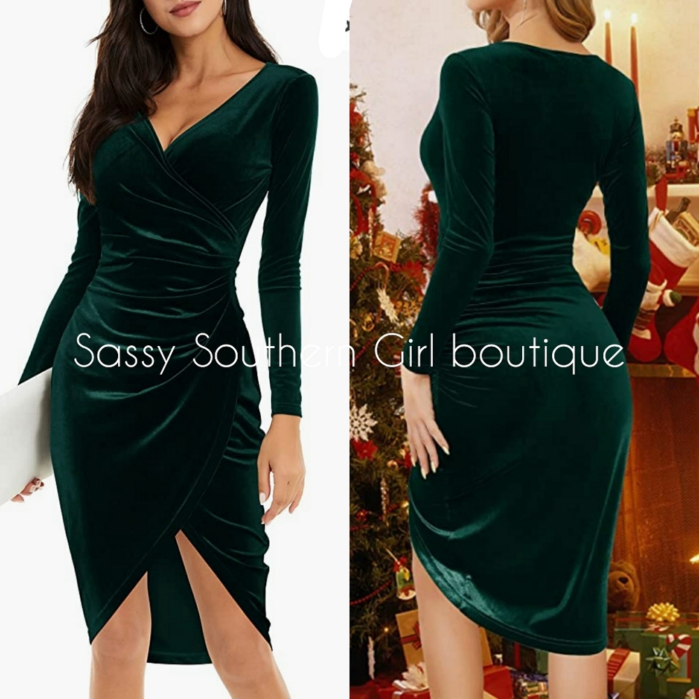 🆕⭐ Emerald green wrap velvet midi dress